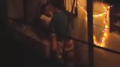 দম্পতিদের পরে এক ছাত্র একটি টার্ম বাংলা চুদাচুদি xnxx পেপারের জন্য বন্ধুকে চুষে ফেলেছিল।