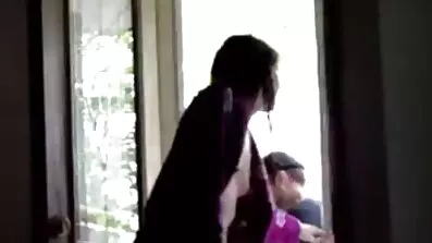 শ্যামাঙ্গিনী বড় boobs দেখায় এবং তার মুখের মধ্যে নতুন বাংলা চুদাচুদি ভিডিও শিশ্ন লাগে