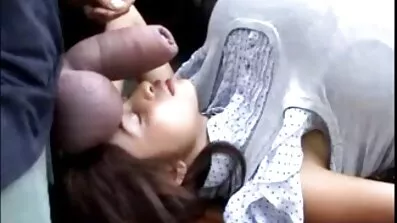পাগল বিবিডব্লিউ বাংলাচুদাচুদি মুভি তার স্বামীকে ক্যামেরার সামনে পেরেক মারল।